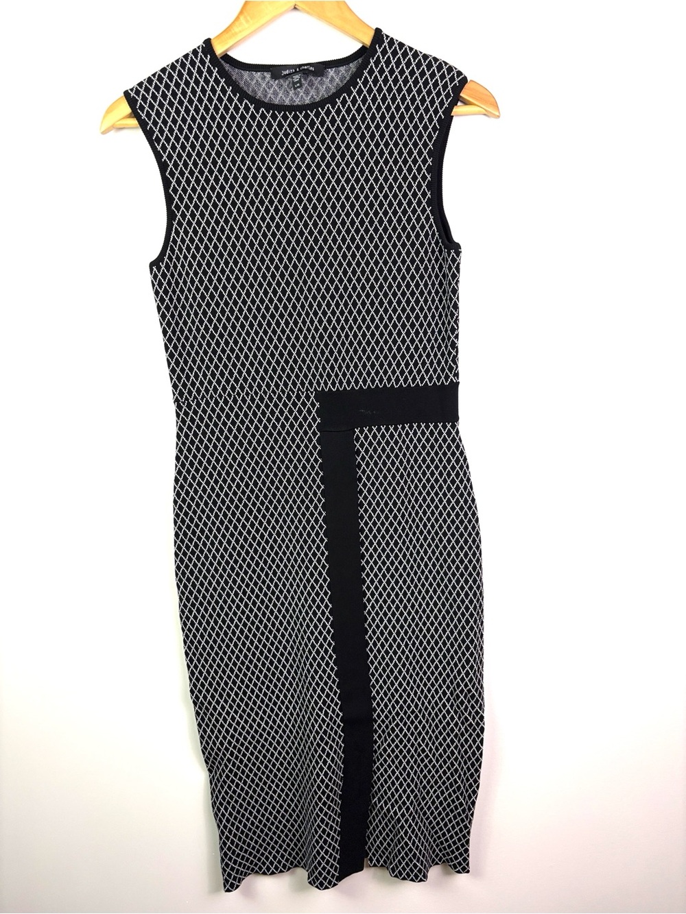 Judith & Charles Black & White Patterned stretch knit Sheath Dress size L